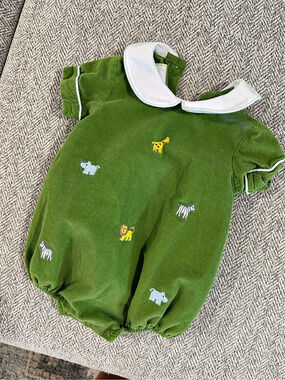 Zuccini Kids Animal Print Romper in Green Baby 6M Like New